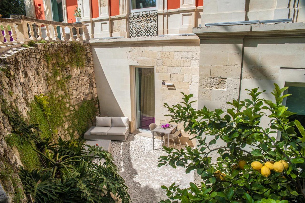 Dimora Storica Muratore Bed and Breakfast Lecce Exterior foto